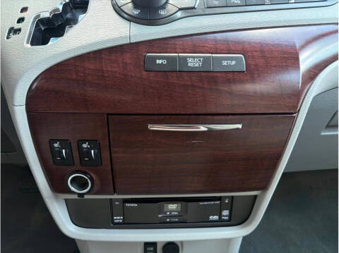 2011 Toyota Sienna