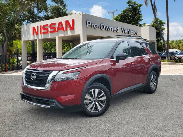 2023 Nissan Pathfinder SL