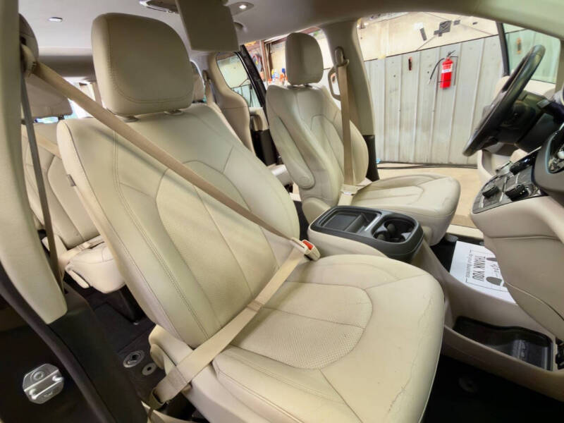 2019 Chrysler Pacifica Touring L