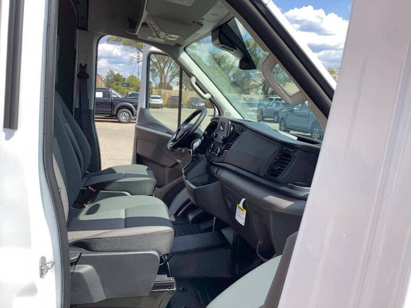 2025 Ford Transit 250