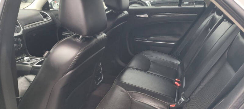 2018 Chrysler 300 Limited