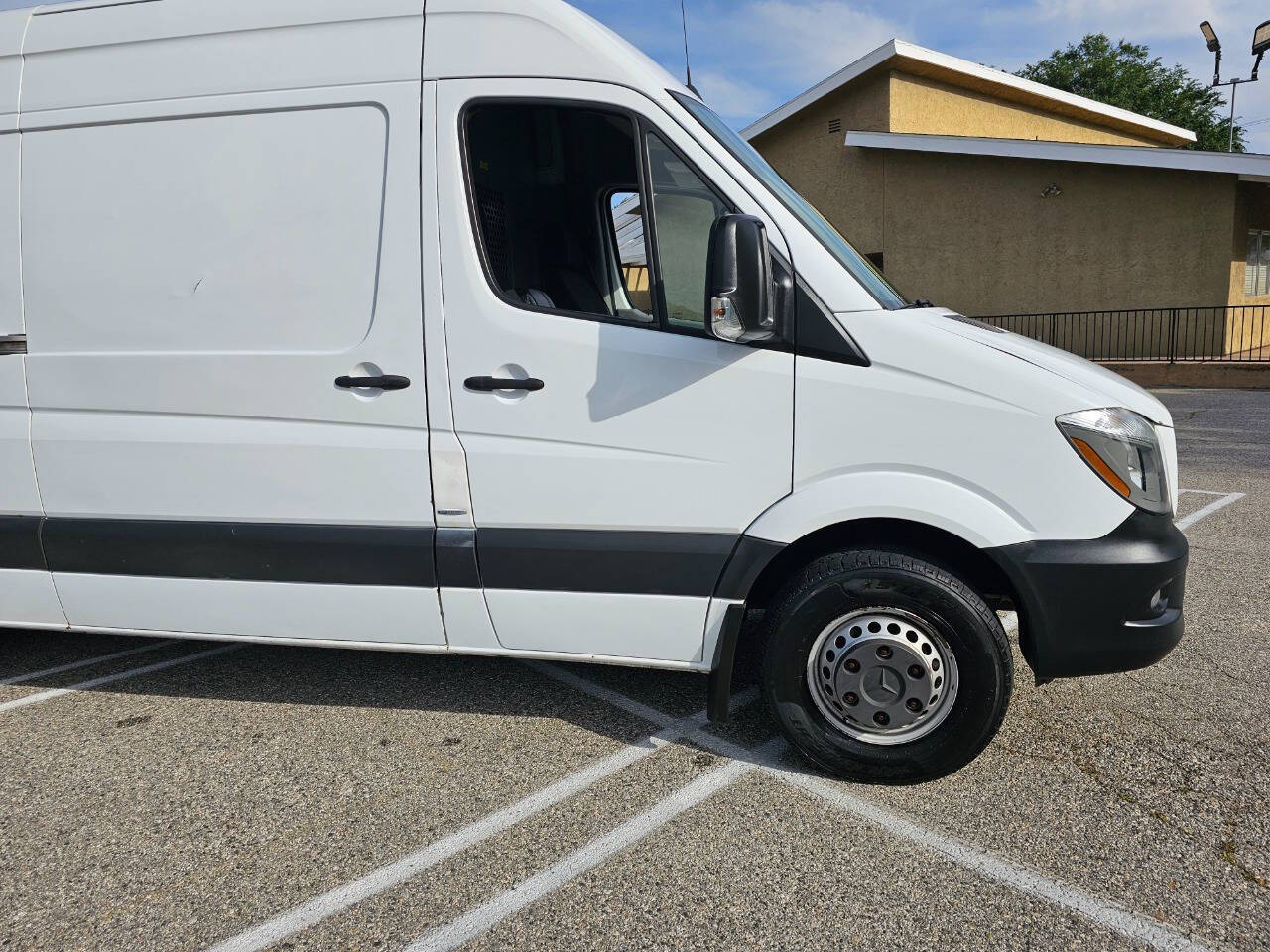 2015 Mercedes-Benz Sprinter 7