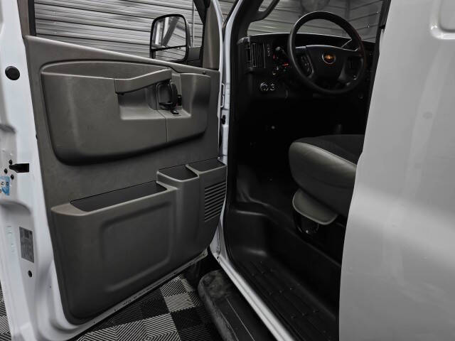 2021 Chevrolet Express 2500
