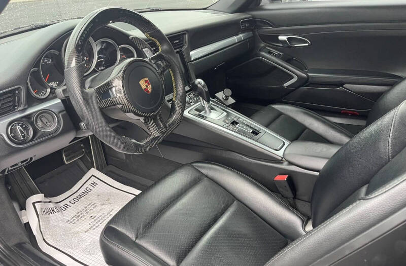 2015 Porsche 911 Carrera