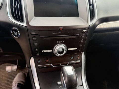 2017 Ford Edge Titanium