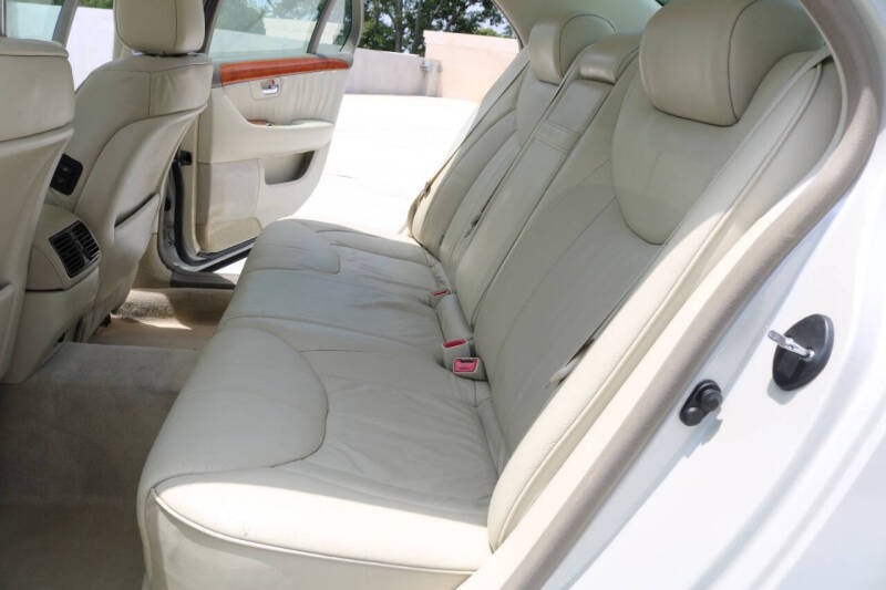 2001 Lexus LS 430