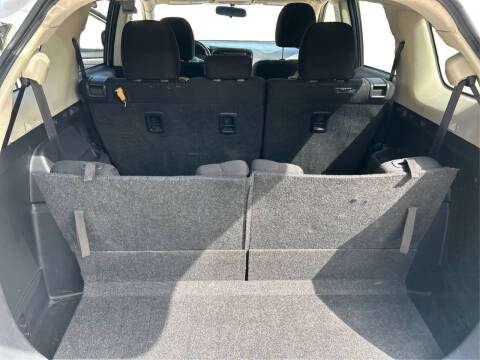 2016 Mitsubishi Outlander ES