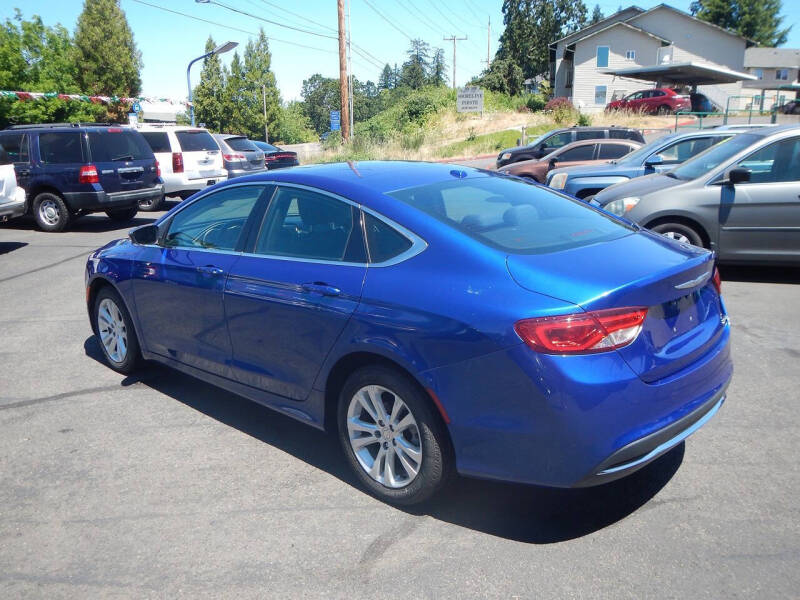 2015 Chrysler 200 Limited