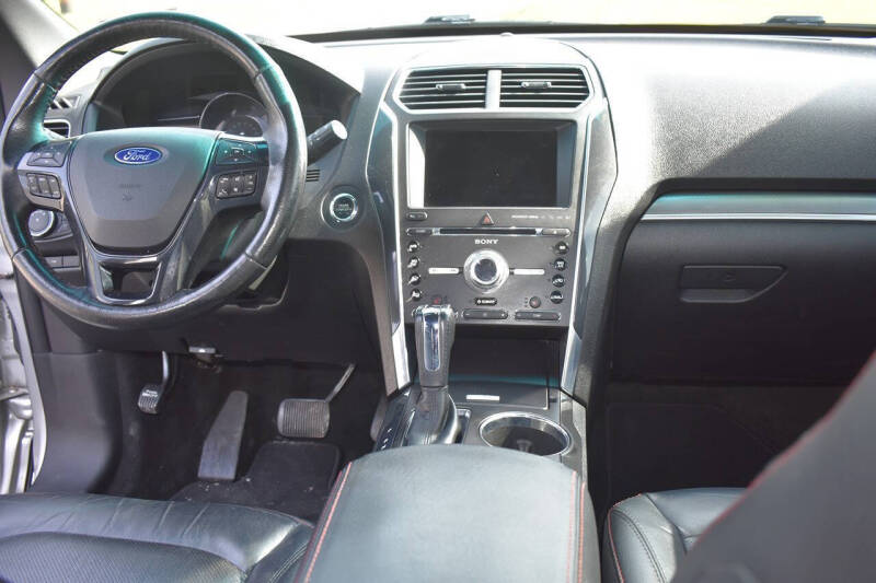 2016 Ford Explorer Sport
