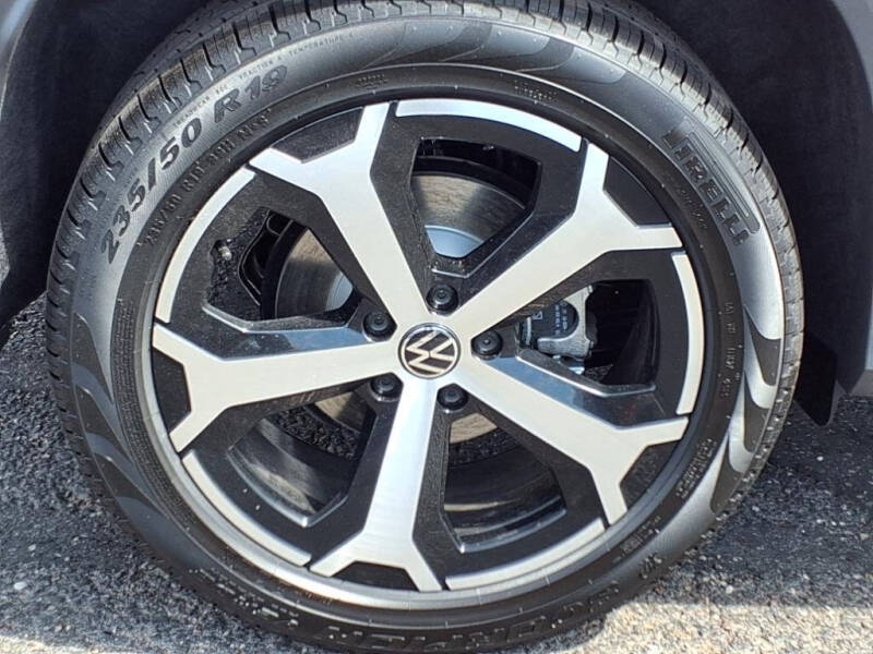 2025 Volkswagen Tiguan SE 4Motion