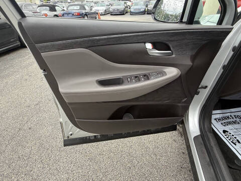 2019 Hyundai Santa Fe SEL 2.4L