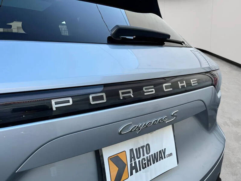 2019 Porsche Cayenne S