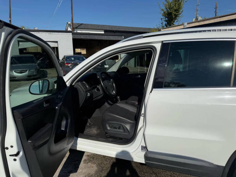 2017 Volkswagen Tiguan 2.0T Wolfsburg Edition