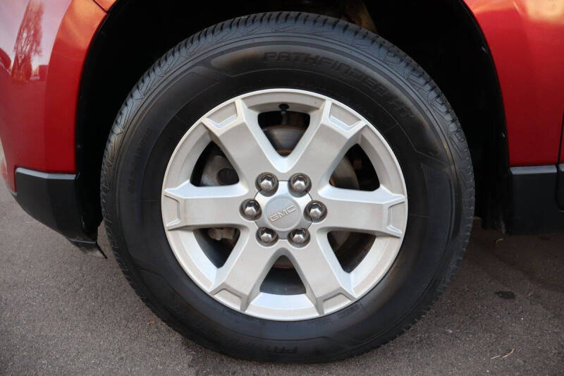 2013 GMC Acadia SLE-2