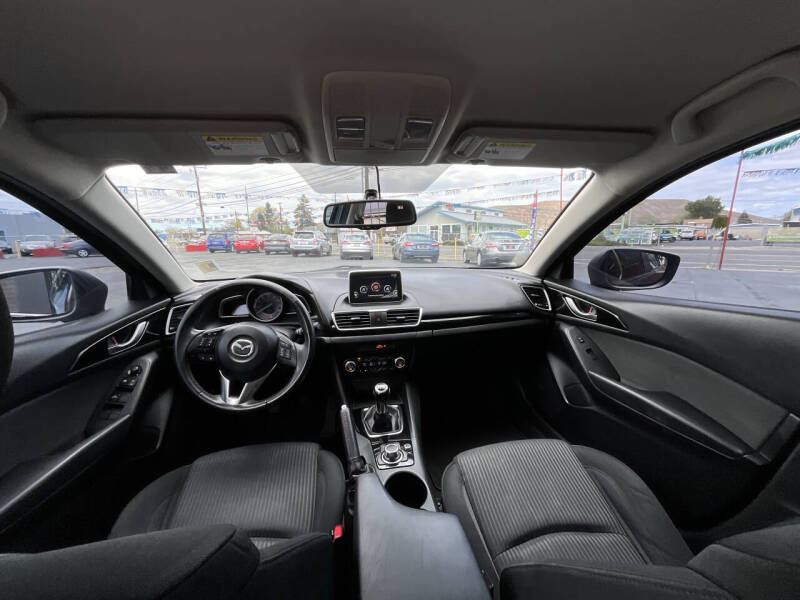 2014 Mazda MAZDA3 i Touring