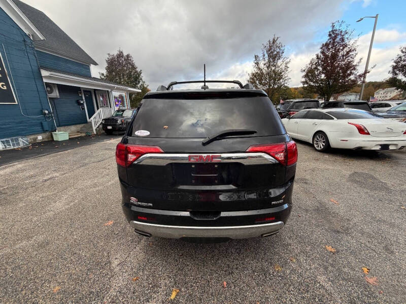 2017 GMC Acadia Denali