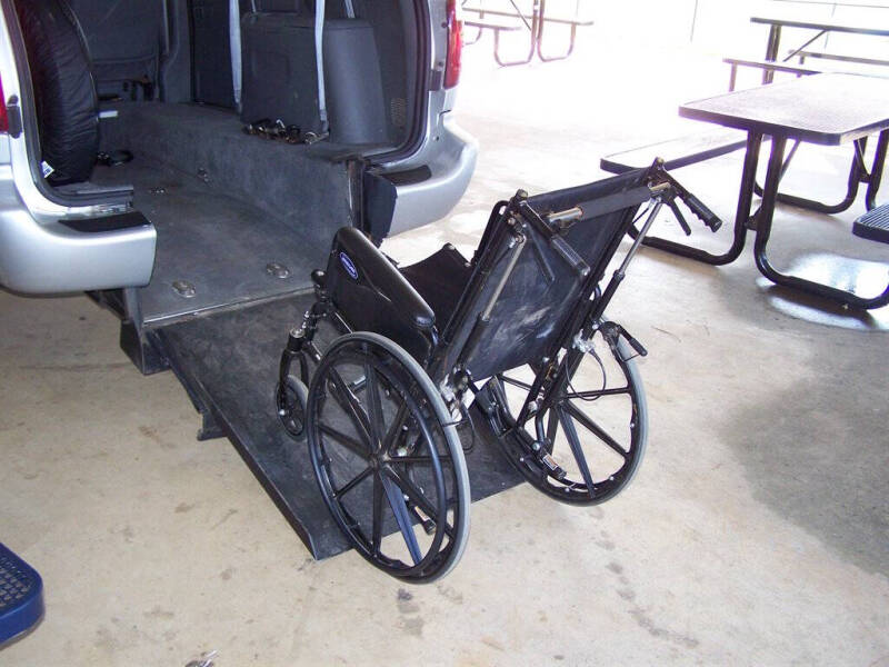 2005 Dodge Grand Caravan SE