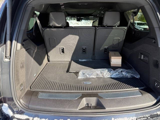 2025 Cadillac Escalade ESV Sport