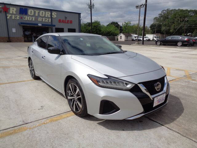 2019 nissan maxima platinum silver