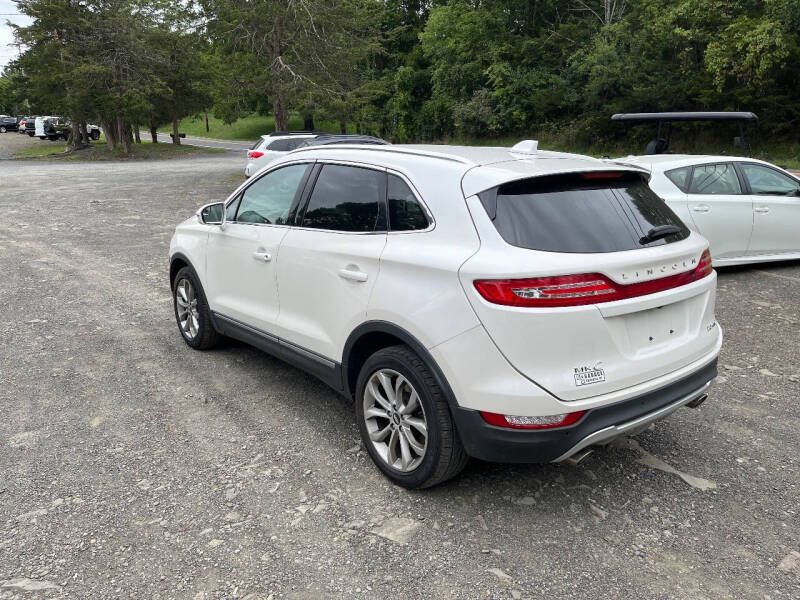 2015 Lincoln MKC Base photo 6