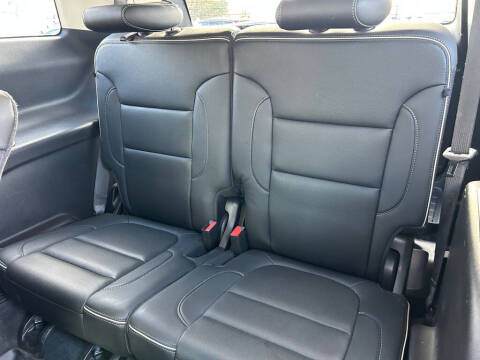 2022 GMC Acadia Denali