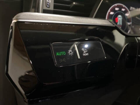 2024 Audi Q8 e-tron quattro Premium Plus