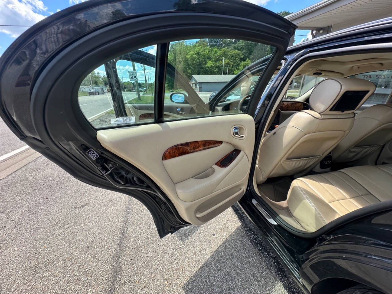 2007 Jaguar S-Type for sale at 2k Auto in Jeannette, PA