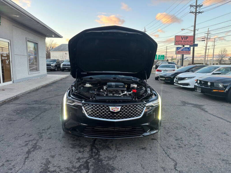 2023 Cadillac CT4 Luxury