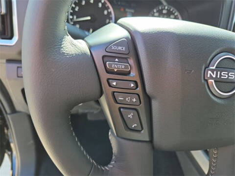 2025 Nissan Frontier SV