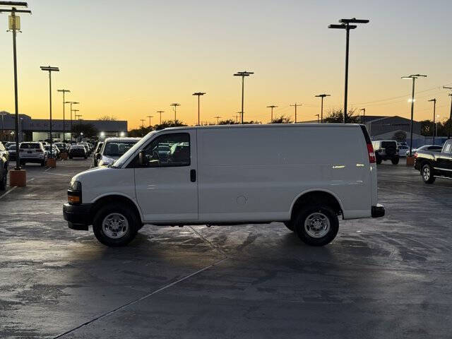 2021 Chevrolet Express 2500