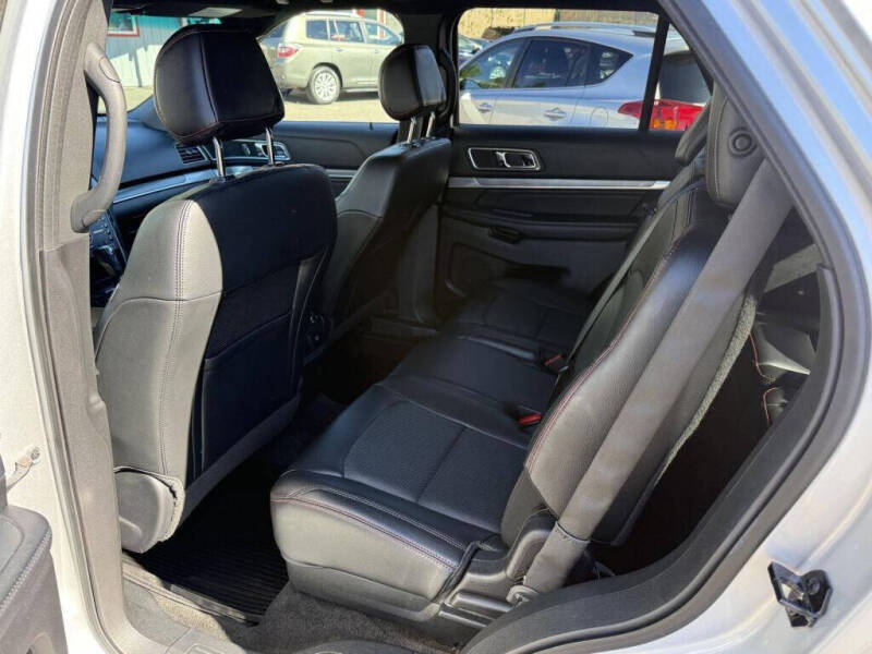 2016 Ford Explorer Sport