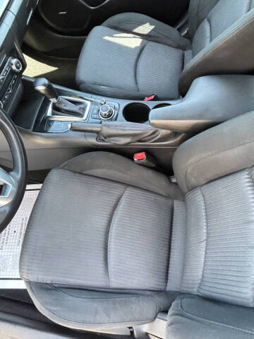 2016 Mazda MAZDA3 i Touring
