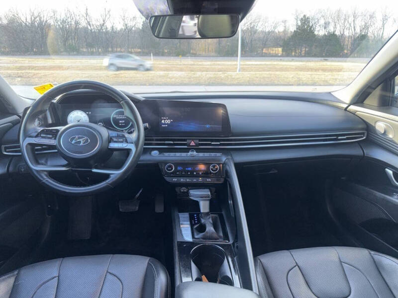 2022 Hyundai Elantra Hybrid Limited