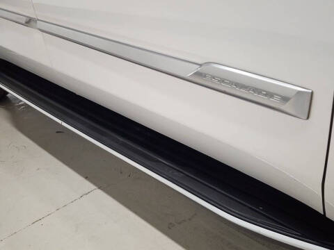 2020 Cadillac Escalade ESV Premium Luxury