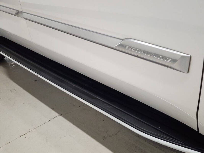 2020 Cadillac Escalade ESV Premium Luxury