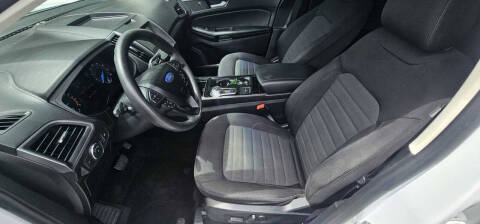 2020 Ford Edge SE