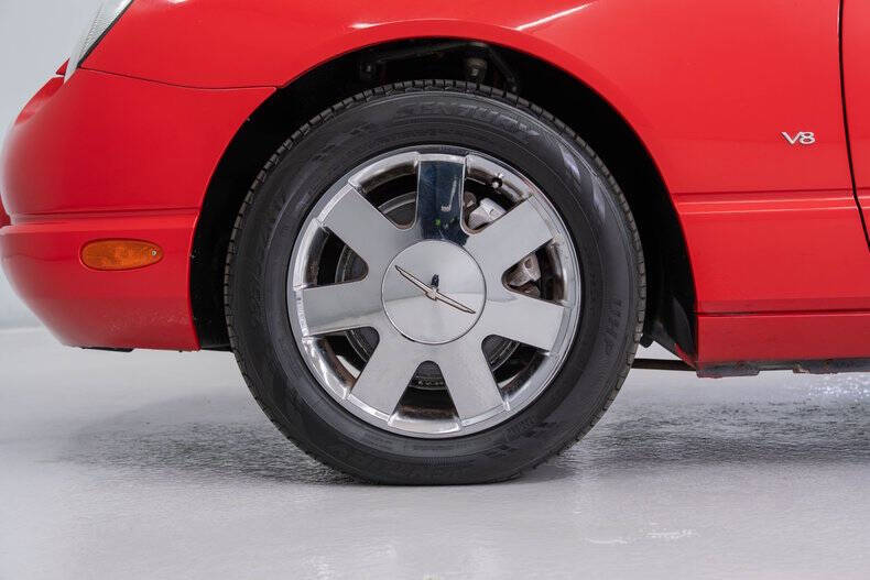 2003 Ford Thunderbird