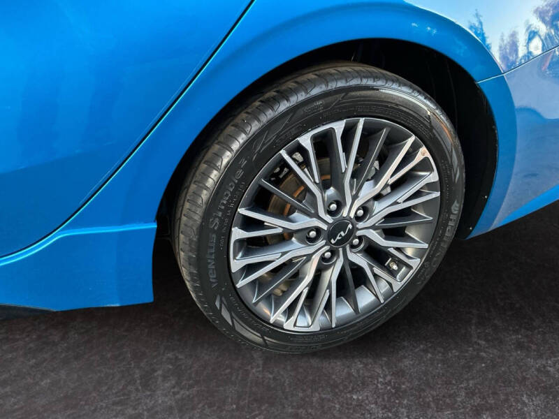 2023 Kia Forte GT-Line