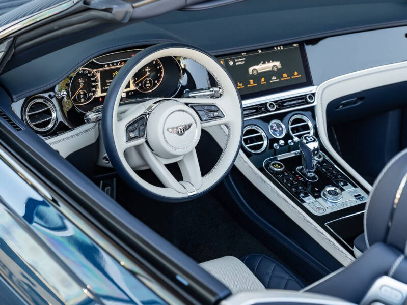 2022 Bentley Continental GTC V8