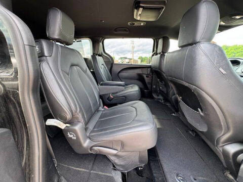 2020 Chrysler Pacifica Touring L