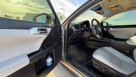 2012 Lexus CT 200h Premium
