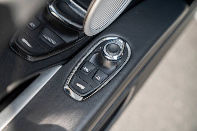 2019 Aston Martin DB11 V8