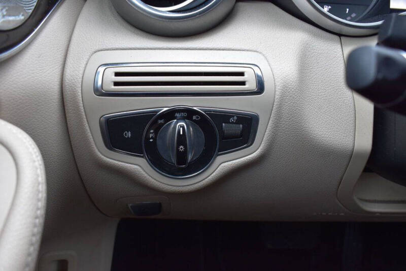 2015 Mercedes-Benz C-Class C 300