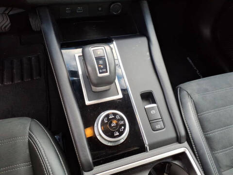 2022 Mitsubishi Outlander SE