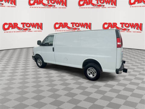 2023 GMC Savana 2500