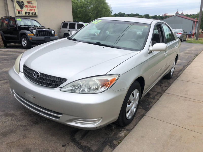 2002 Toyota Camry for sale at VAUGHN'S AUTOMOTIVE in Dubuque IA