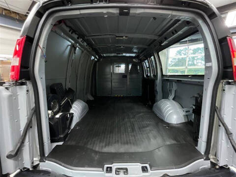 2024 Chevrolet Express 2500