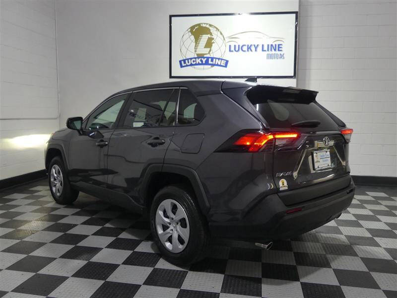 2024 Toyota RAV4 LE