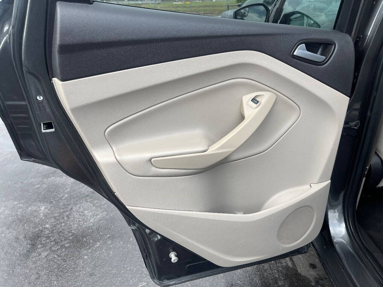 2017 Ford Escape SUV - $10,900