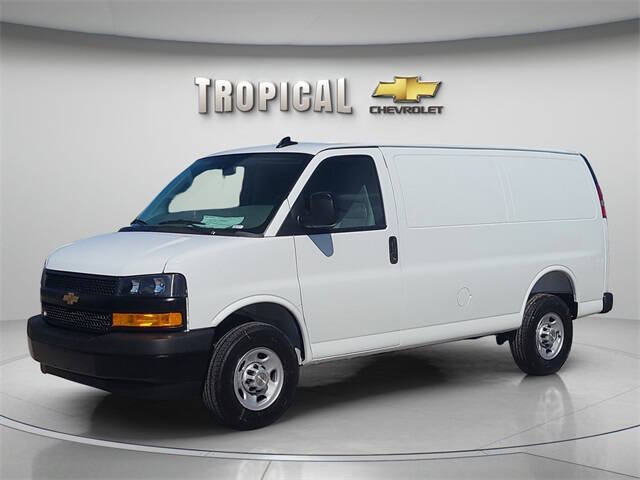 2025 Chevrolet Express 2500
